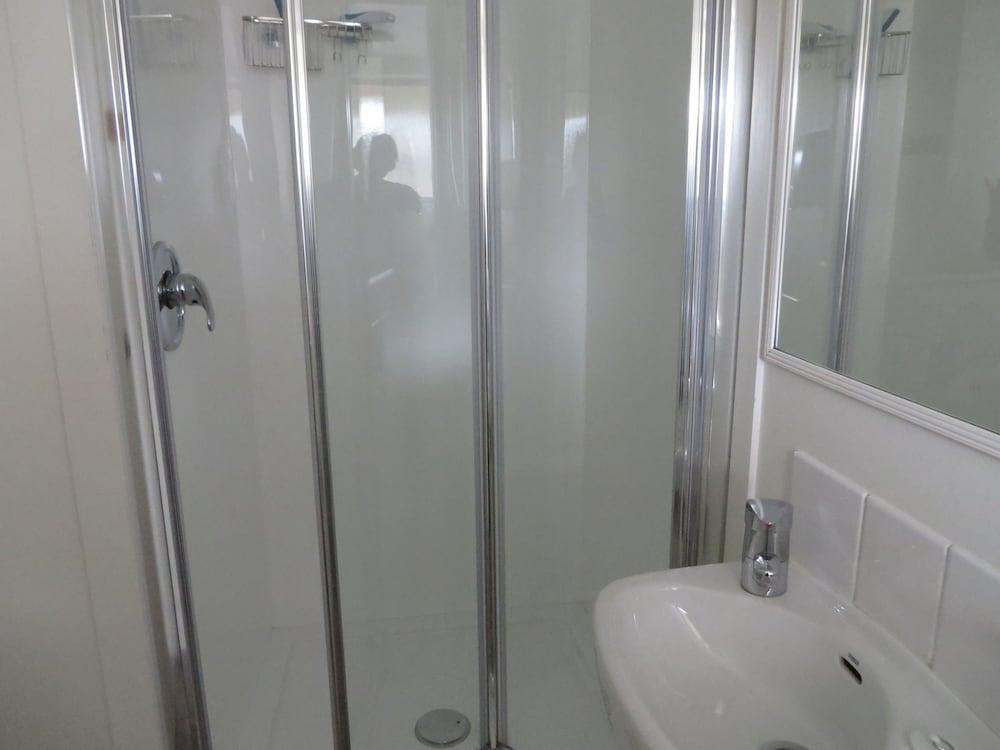 ביאנהיים Colonial Motel מראה חיצוני תמונה