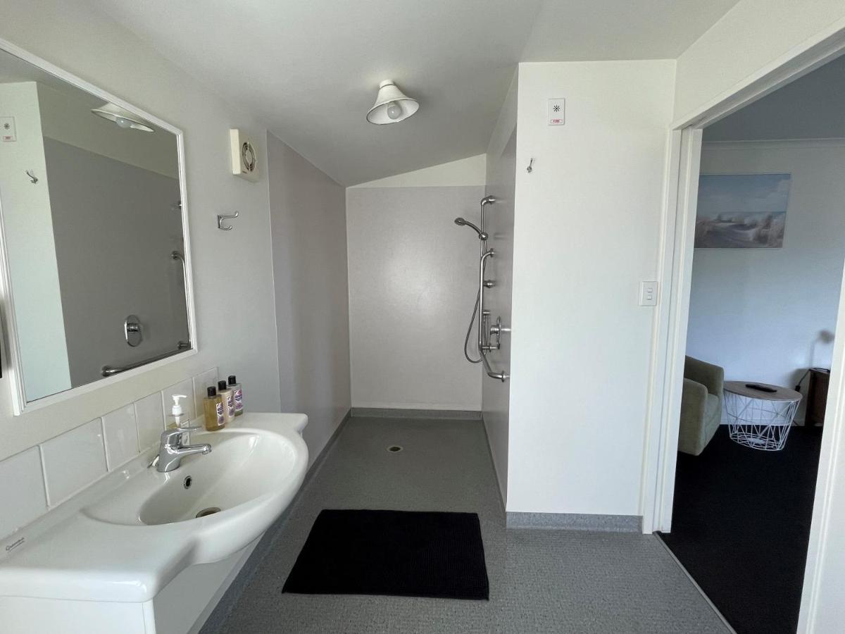 ביאנהיים Colonial Motel מראה חיצוני תמונה